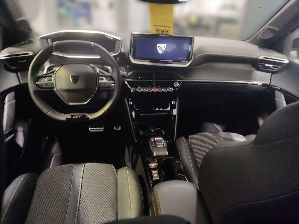 Peugeot 208 GT Mild-Hybrid --NAVI+ALARMANLAGE+TEMPOMAT--