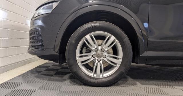 Audi Q3 sport 1,4 TFSI  NAVI PDC XENON KOMFORT PAKET