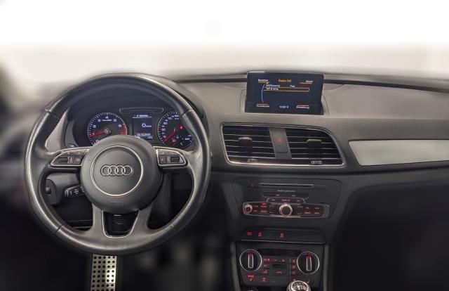 Audi Q3 sport 1,4 TFSI  NAVI PDC XENON KOMFORT PAKET