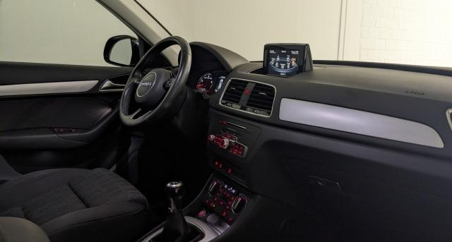 Audi Q3 sport 1,4 TFSI  NAVI PDC XENON KOMFORT PAKET