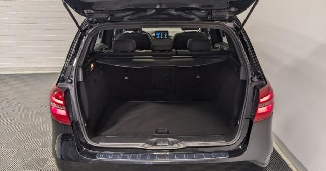 Mercedes-Benz B 200 AMG Line LEDER NAVI LED PANO STANDHZG