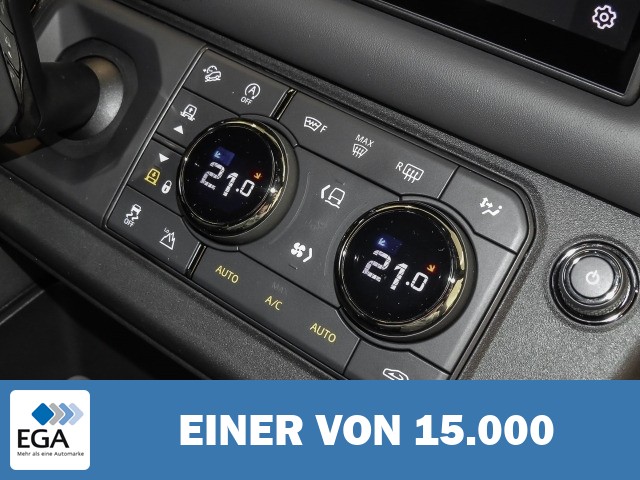 Land Rover Defender V8 110 4.4 Benzin P635 OCTA HUD El. Panodach Leder Digitales Cockpit Me