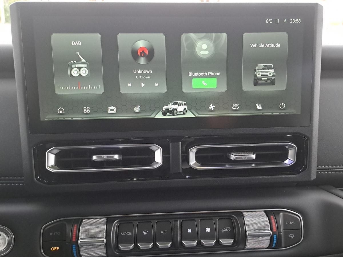 BAW 212 BAW 212 *4x4*LED*SHZ*Winde*DAB*360°*Konservierung*