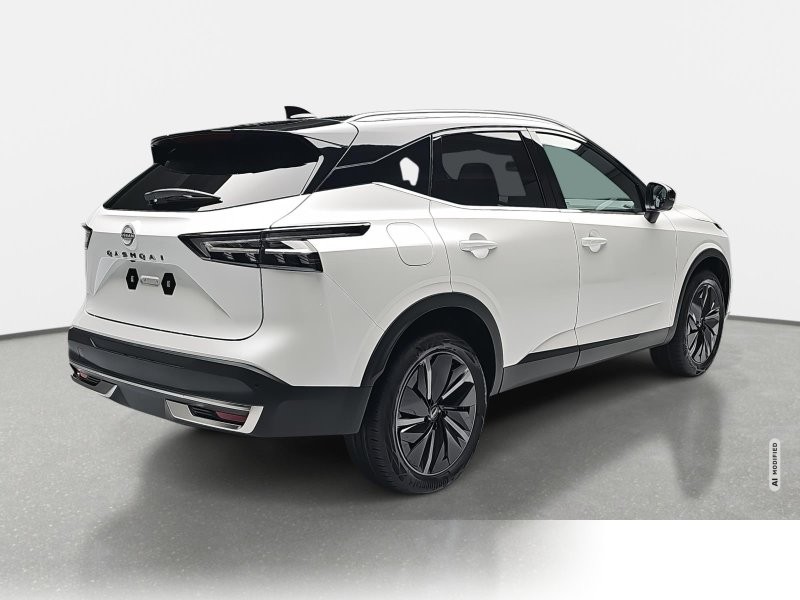 Nissan Qashqai 1,3 DIG-T MHEV TEKNA PANORAMA 2-FARBEN