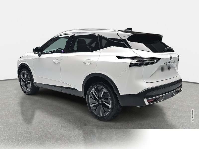 Nissan Qashqai 1,3 DIG-T MHEV TEKNA PANORAMA 2-FARBEN