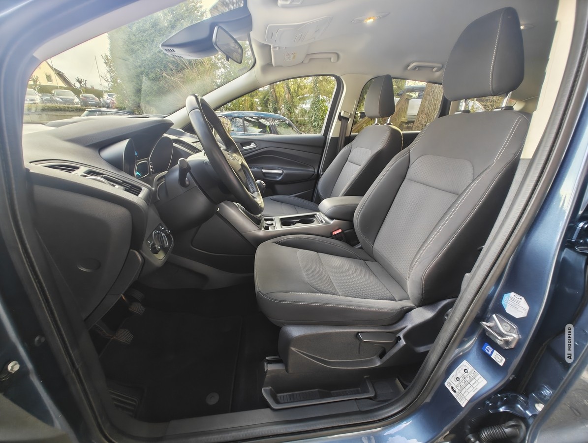 Ford Kuga TR. KAMERA  ALU 17