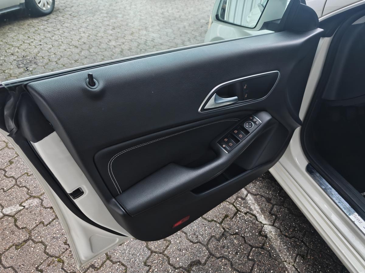 Mercedes-Benz CLA 200 Shooting Brake *XENON*18 ZOLL ALU*NAVI*SHZ*THERMOTR