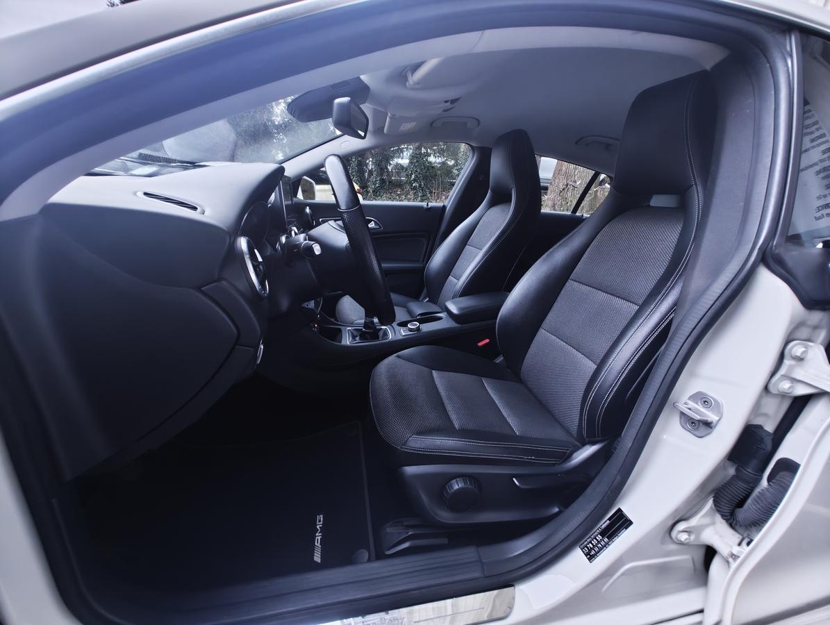 Mercedes-Benz CLA 200 Shooting Brake *XENON*18 ZOLL ALU*NAVI*SHZ*THERMOTR