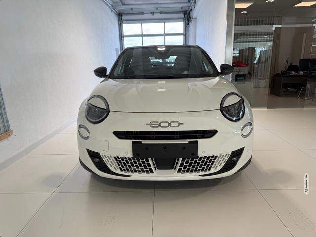 Fiat 600 La Prima Hybrid 1.2 T3 81 kW (110 PS) DCT Klimaautomatik, Massagesitz, Sitzh