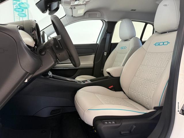 Fiat 600 La Prima Hybrid 1.2 T3 81 kW (110 PS) DCT Klimaautomatik, Massagesitz, Sitzh