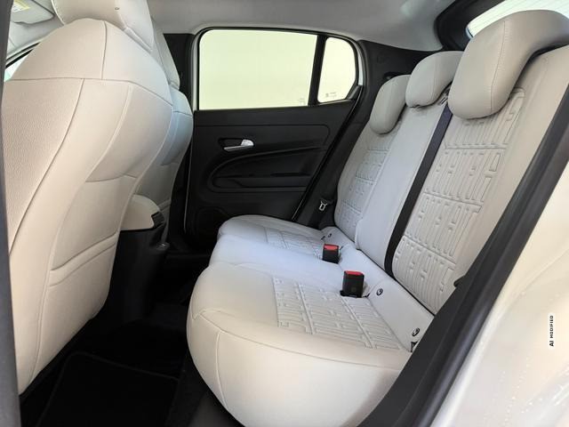 Fiat 600 La Prima Hybrid 1.2 T3 81 kW (110 PS) DCT Klimaautomatik, Massagesitz, Sitzh