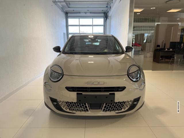 Fiat 600 La Prima Hybrid 1.2 T3 81 kW (110 PS) DCT Klimaautomatik, Massagesitz, Sitzh