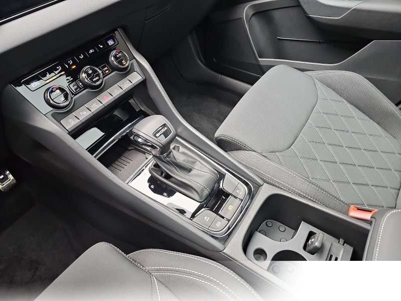 Skoda Karoq 1.5 TSI DSG SPORTLINE NAVI LED-MATRIX PANO CANTON