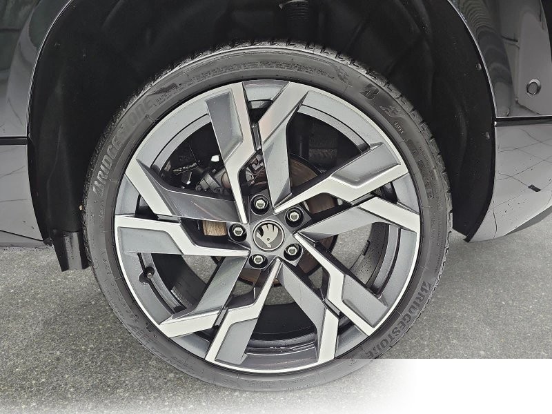 Skoda Karoq 1.5 TSI DSG SPORTLINE NAVI LED-MATRIX PANO CANTON