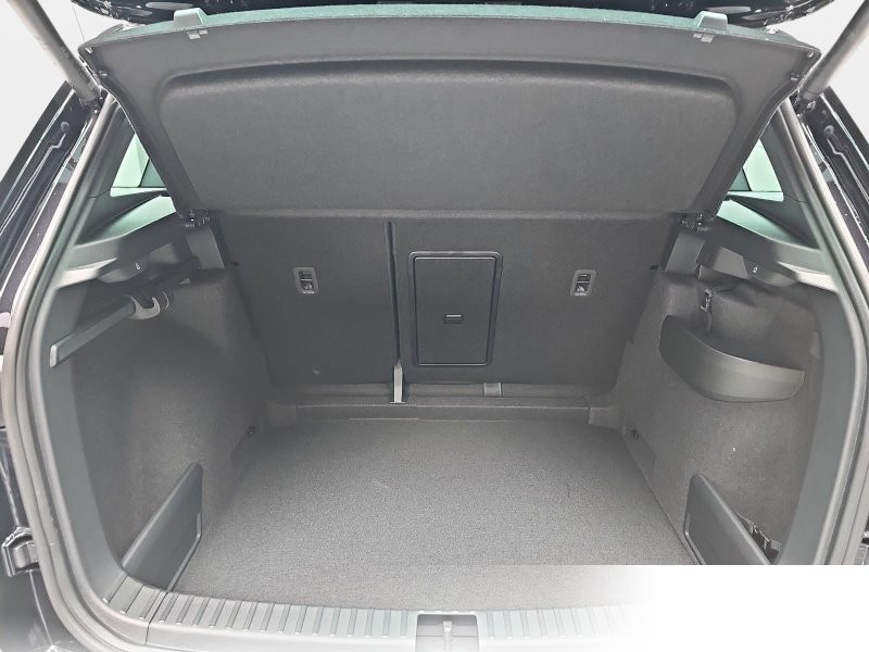 Skoda Karoq 1.5 TSI DSG SPORTLINE NAVI LED-MATRIX PANO CANTON