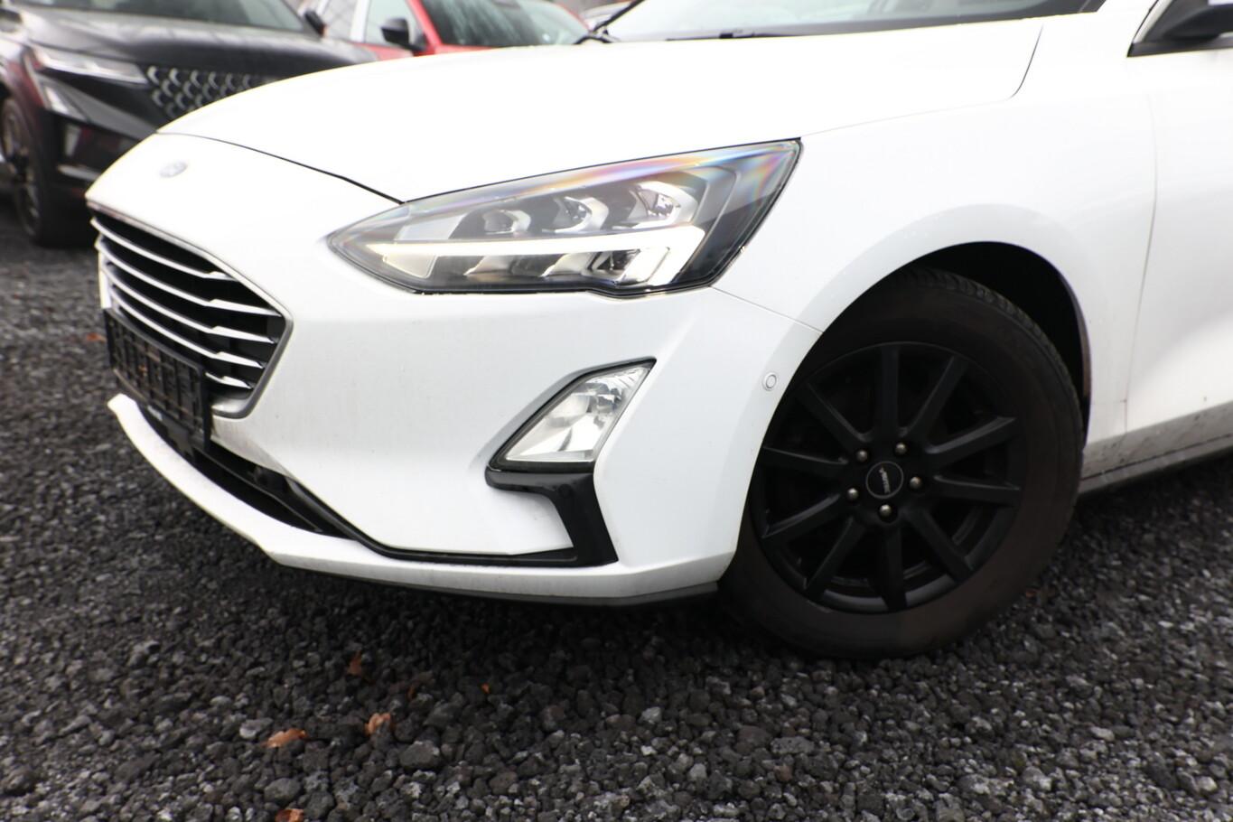 Ford Focus 1.5 EcoBoost 150 Aut. Titanium Nav LED SHZ