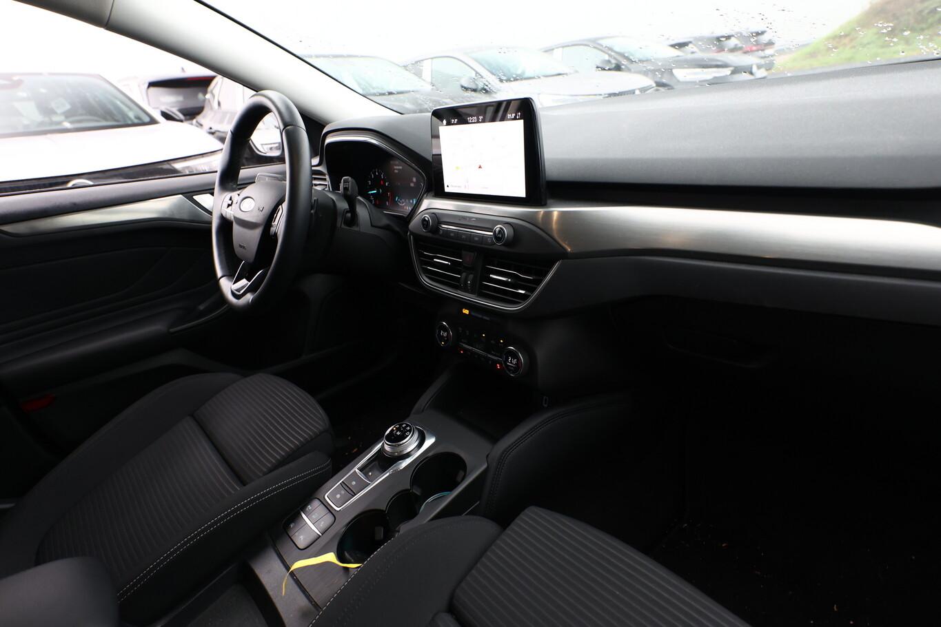 Ford Focus 1.5 EcoBoost 150 Aut. Titanium Nav LED SHZ