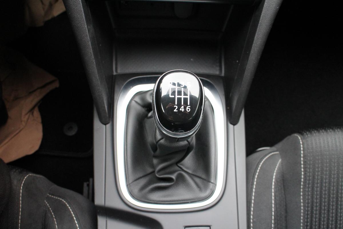 Renault Megane IV 1.2 TCe 100 Energy Experience 