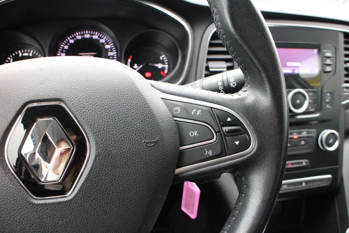 Renault Megane IV 1.2 TCe 100 Energy Experience 