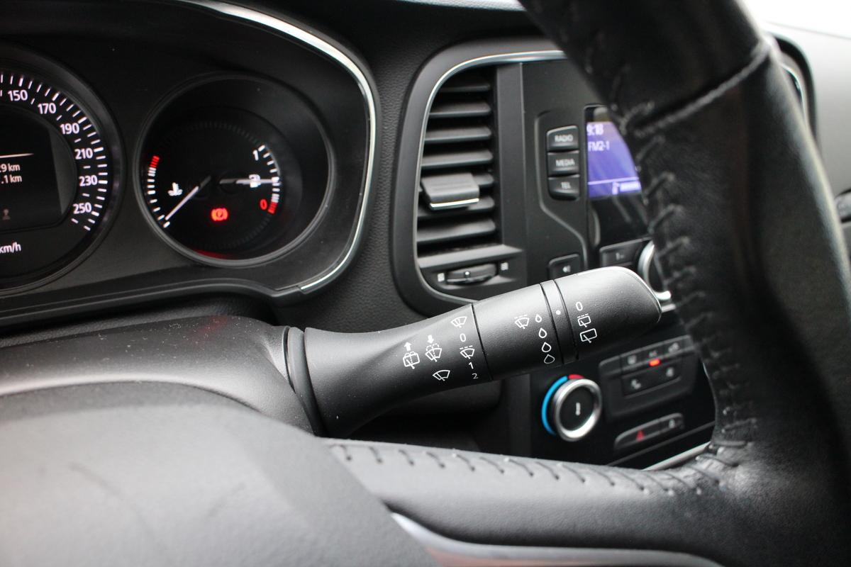 Renault Megane IV 1.2 TCe 100 Energy Experience 