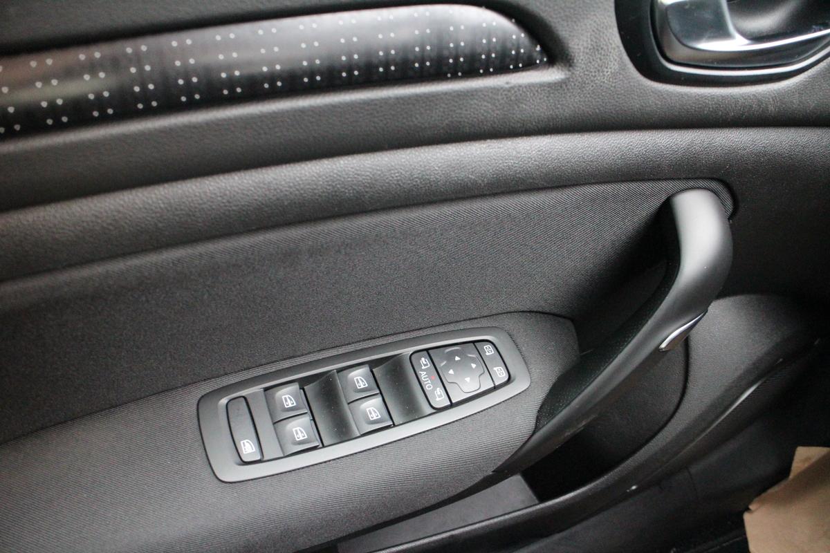 Renault Megane IV 1.2 TCe 100 Energy Experience 