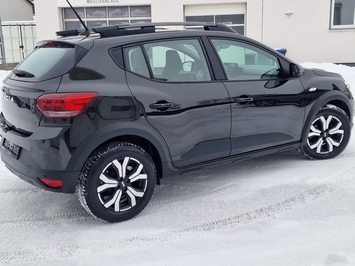 Dacia Sandero Expression+*Navi*LED*Temp.*R-Kamera