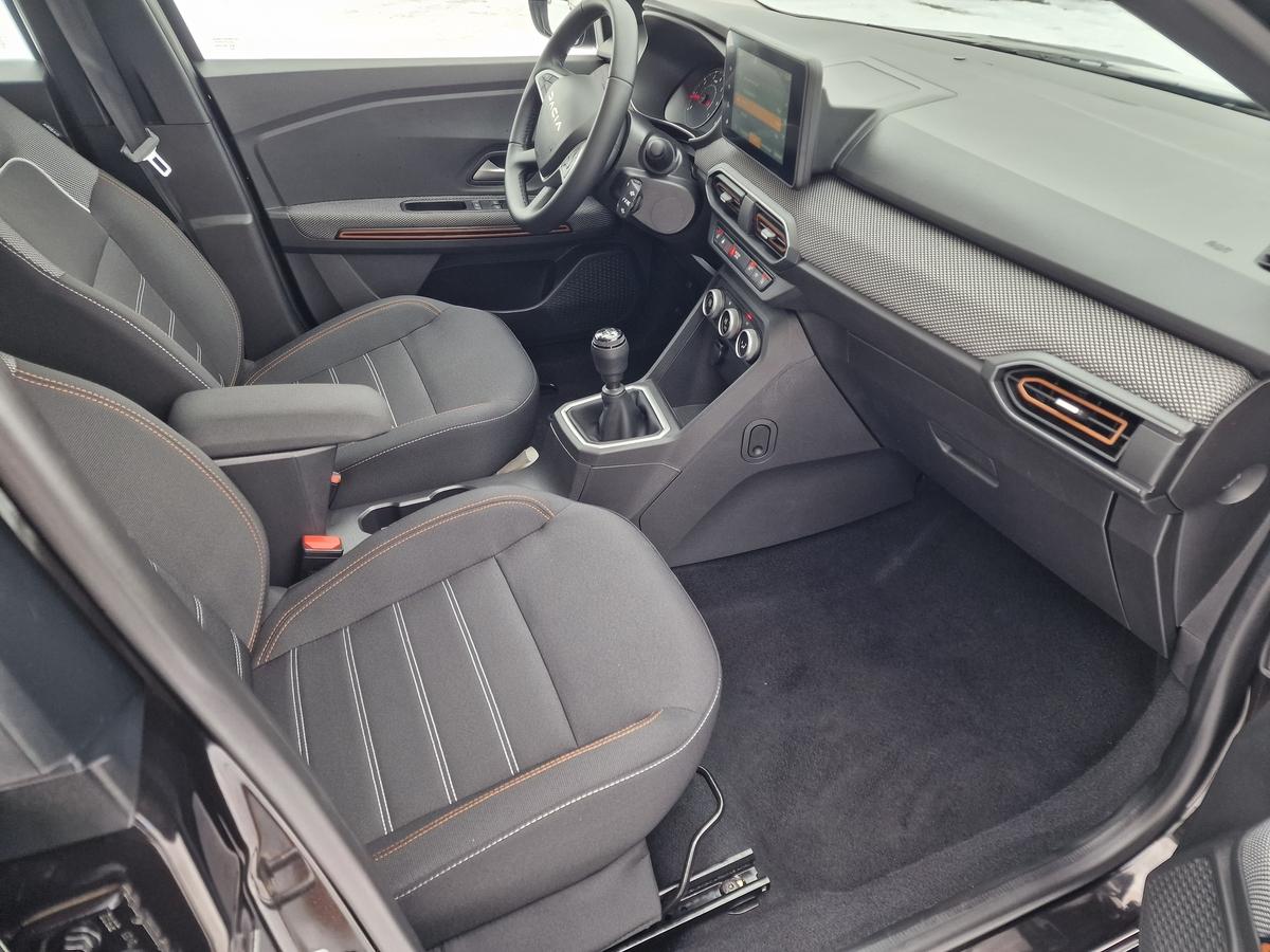 Dacia Sandero Expression+*Navi*LED*Temp.*R-Kamera