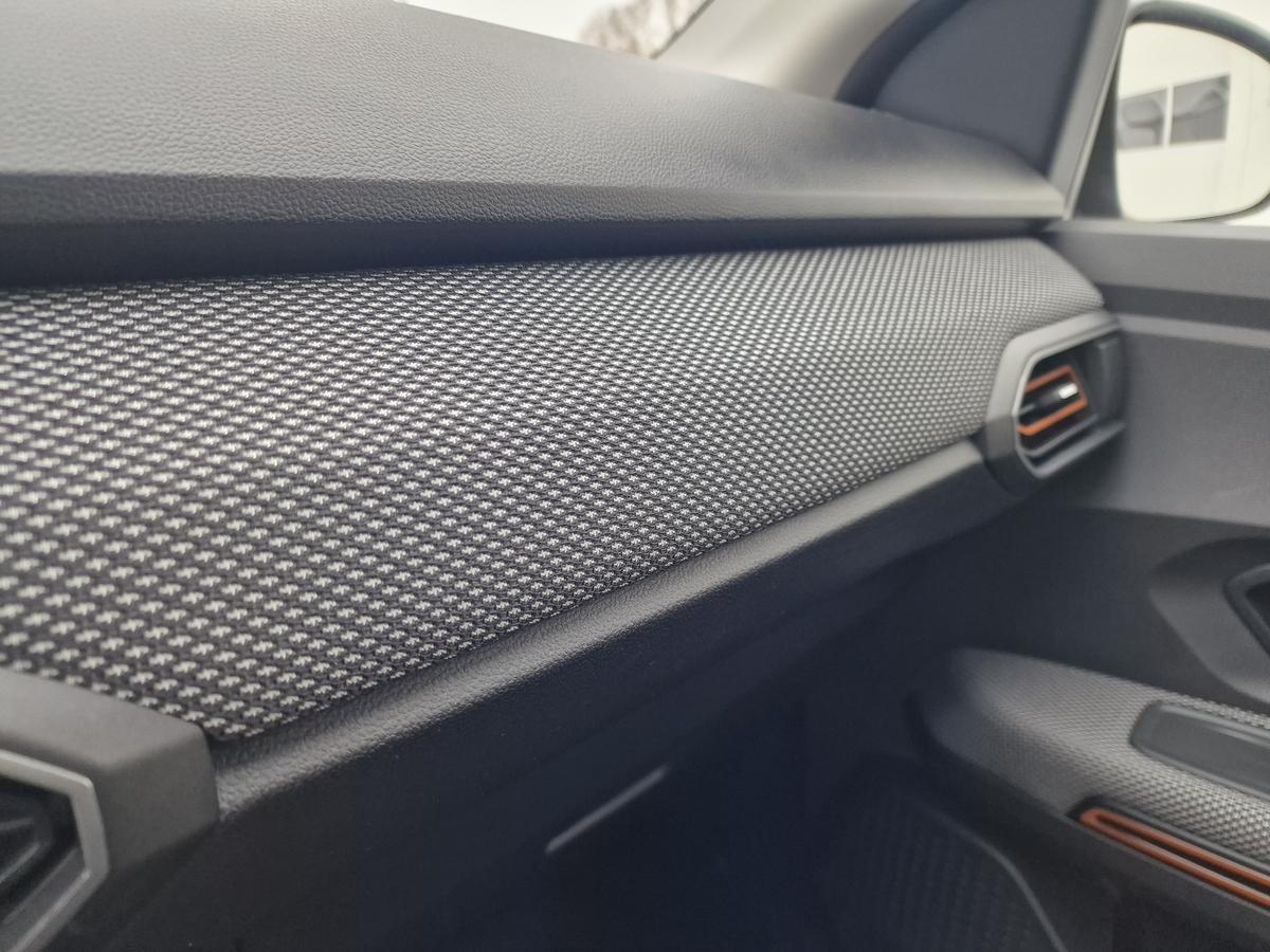 Dacia Sandero Expression+*Navi*LED*Temp.*R-Kamera