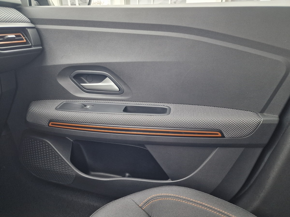 Dacia Sandero Stepway Express+*Navi*LED*DAB*R-Kamera