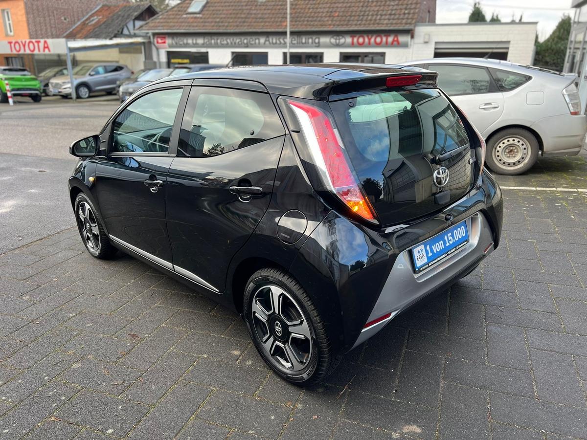 Toyota Aygo X Aygo 1.0 VVT-i x-clusive - Klima - R.Kam - Garantie