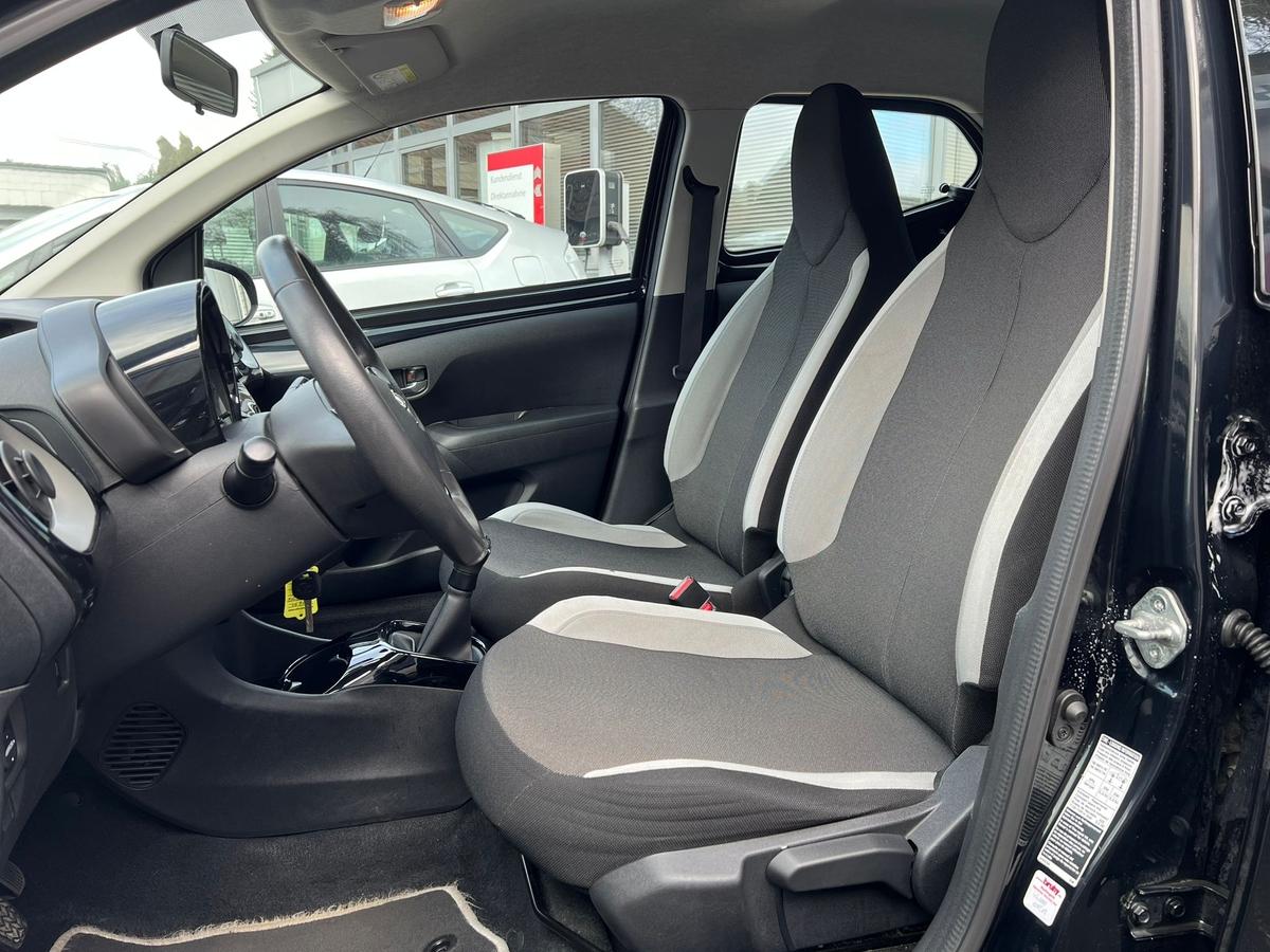 Toyota Aygo X Aygo 1.0 VVT-i x-clusive - Klima - R.Kam - Garantie