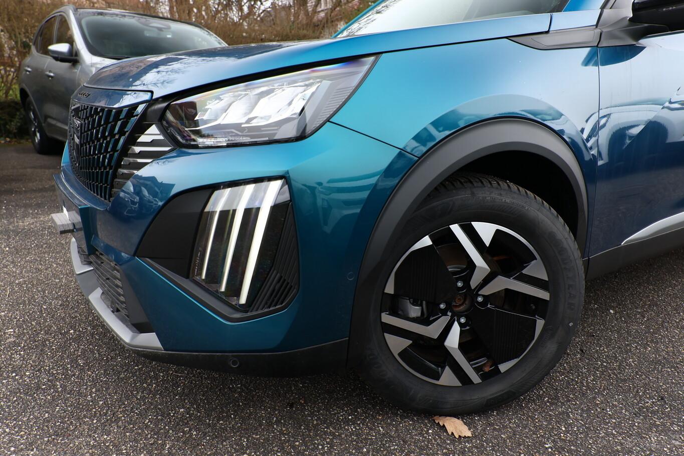 Peugeot 2008 MILD HYBRID ALLURE NAVI*KEYL*ACC*SHZG*PDC*360°