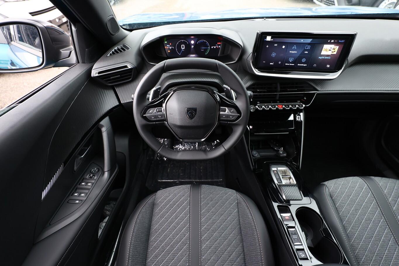 Peugeot 2008 MILD HYBRID ALLURE NAVI*KEYL*ACC*SHZG*PDC*360°