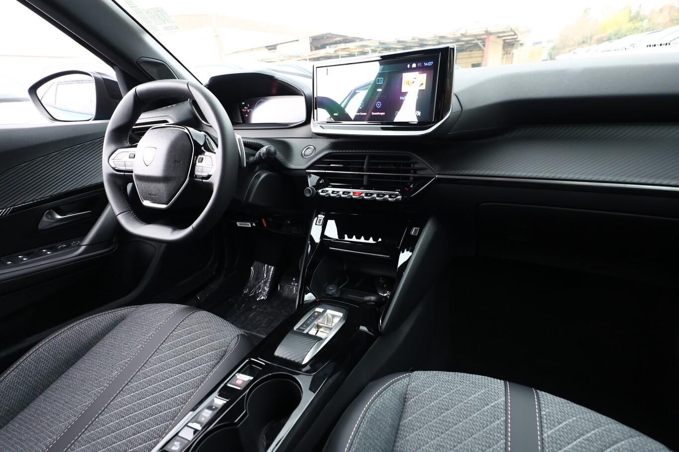 Peugeot 2008 MILD HYBRID ALLURE NAVI*KEYL*ACC*SHZG*PDC*360°