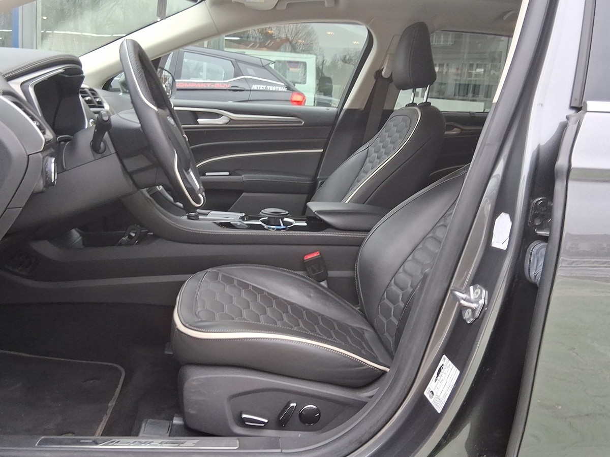 Ford Mondeo 2.0 Hybrid Vignale*PANORAMA-DACH*LEDER*AHK*RÜCKF-CAM*