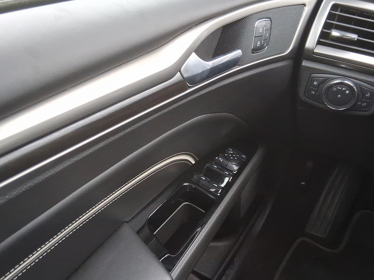 Ford Mondeo 2.0 Hybrid Vignale*PANORAMA-DACH*LEDER*AHK*RÜCKF-CAM*