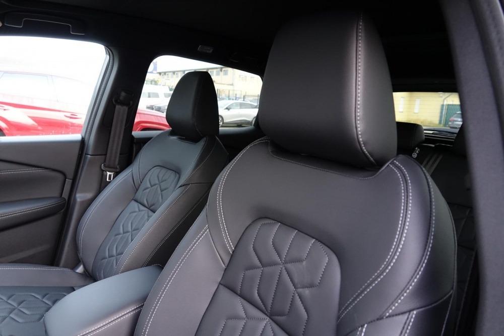 Nissan Qashqai TEKNA 158PS Xtron MY25 BOSE Pano Februar