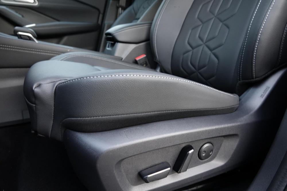 Nissan Qashqai TEKNA 158PS Xtron MY25 BOSE Pano Februar