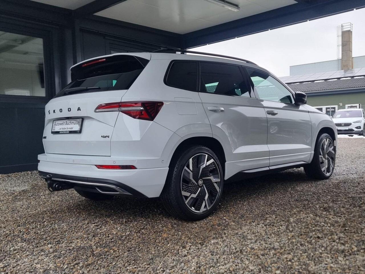 Skoda Karoq 2.0 TDI DSG,4x4,SPORTLINE,AHK,360,VIRTUAL
