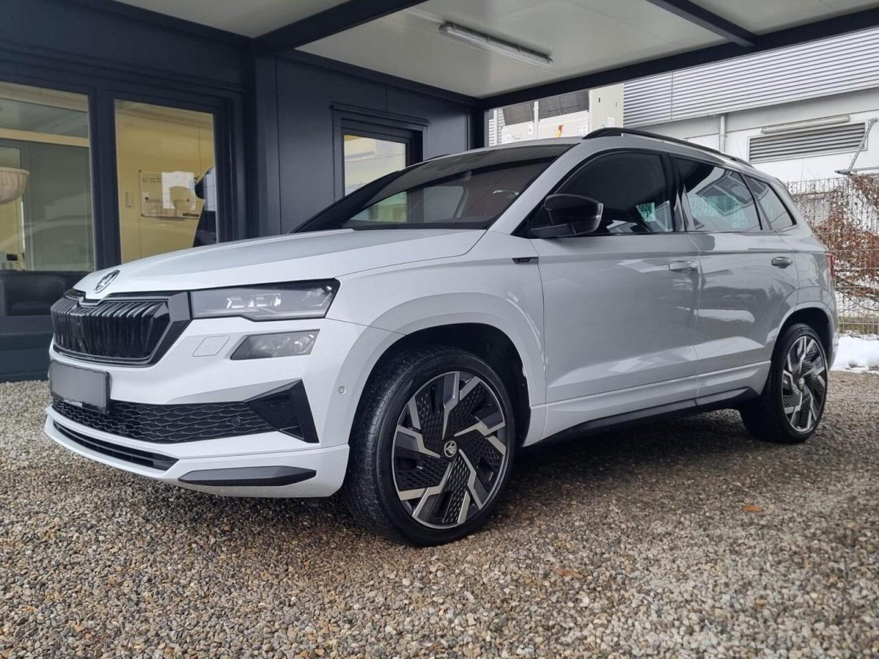 Skoda Karoq 2.0 TDI DSG,4x4,SPORTLINE,AHK,360,VIRTUAL