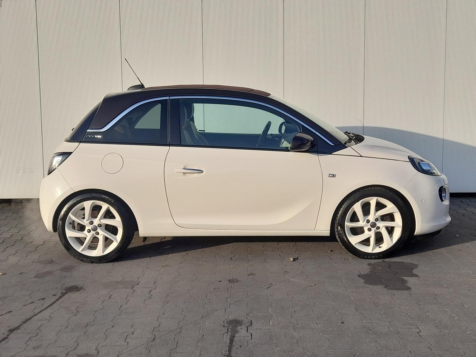 Opel Adam Open Air~NAVI/APP~2xPDC~SHZ~1 Jahr Garantie