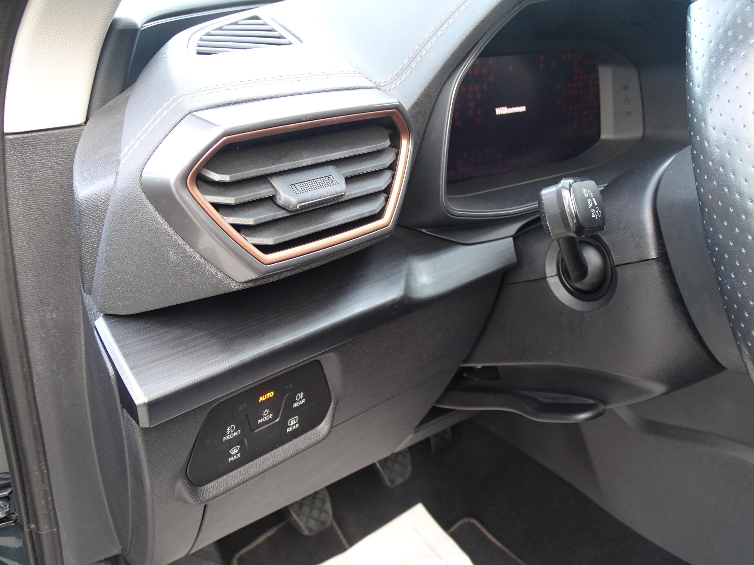 Cupra Formentor 1.5*NAVI*DAB*SHZG*LED*RFK*FULL LINK*