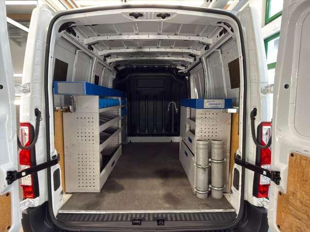 Nissan NV400 L1H1 2,8t AHK RFK KLIMA REGALE DACHTRÄGER