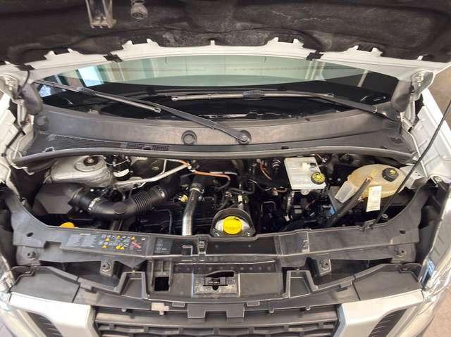 Nissan NV400 L1H1 2,8t AHK RFK KLIMA REGALE DACHTRÄGER