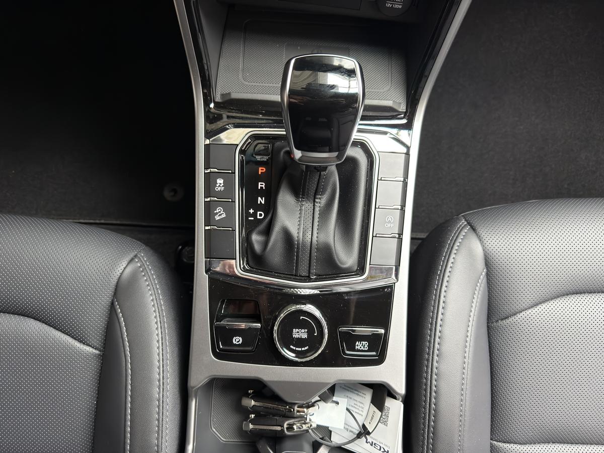 KGM Korando Black 1.5 A/T