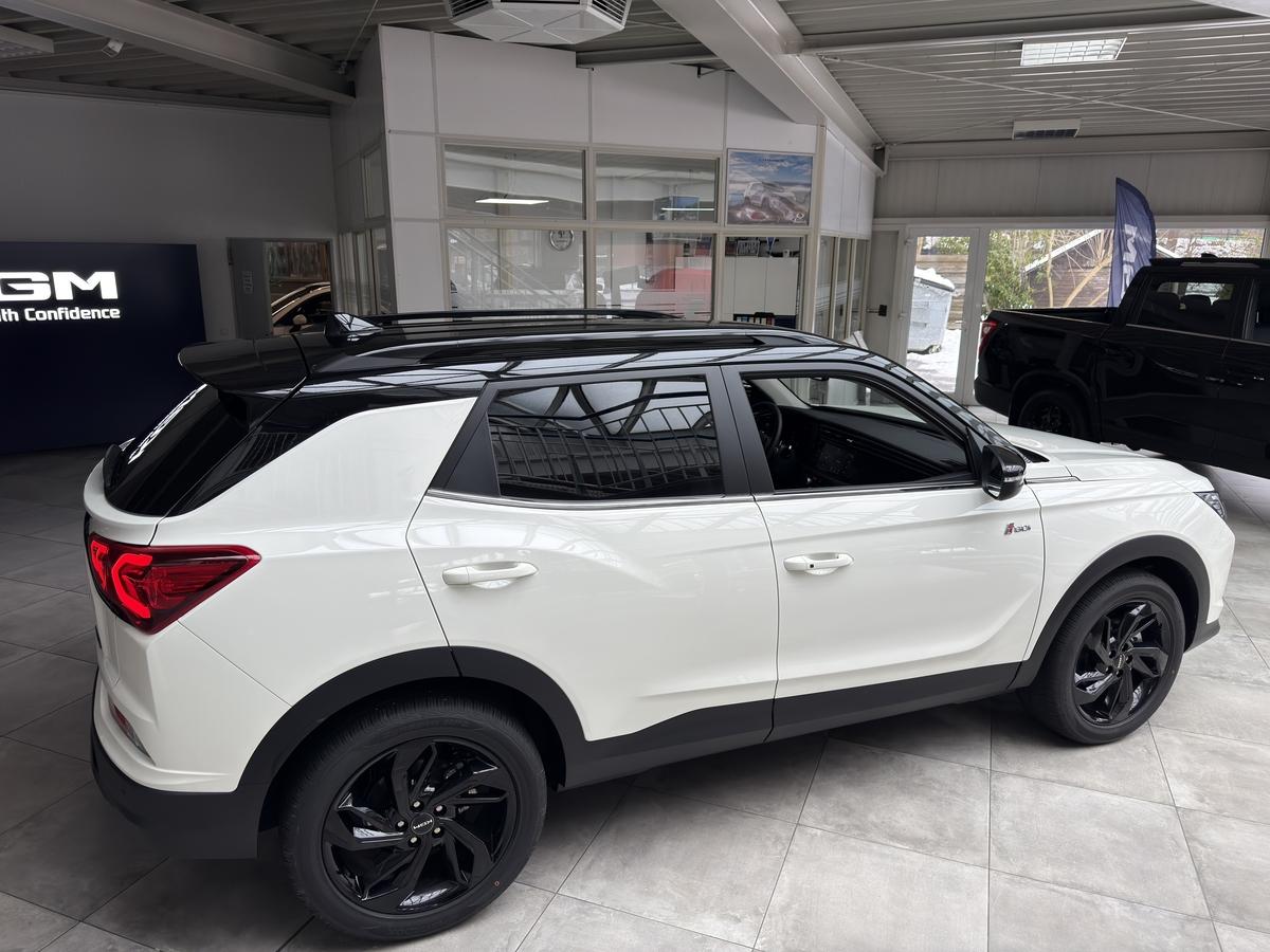 KGM Korando Black 1.5 A/T