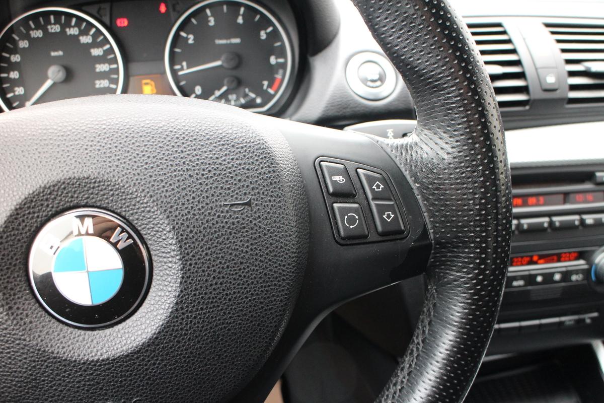 BMW 118M-Paket*Advantage-Komfort-Paket*PDC*