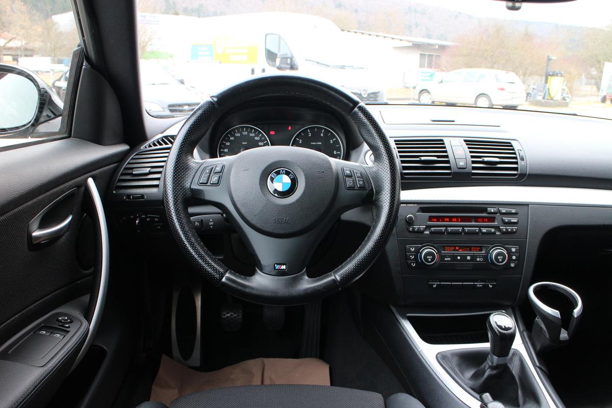 BMW 118M-Paket*Advantage-Komfort-Paket*PDC*