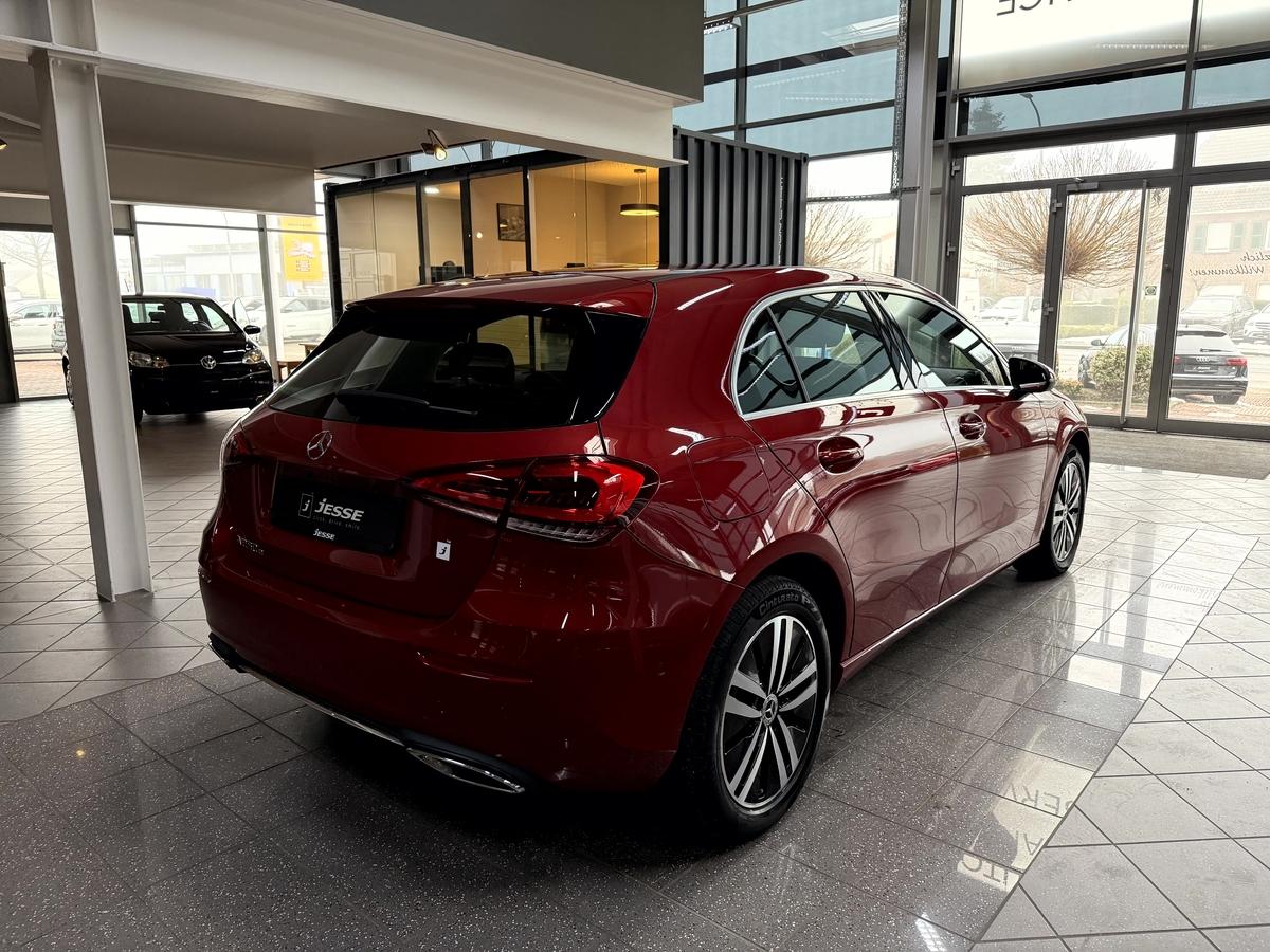 Mercedes-Benz A 250 e Progressive LED MBUX Navi R.Cam CarPlay