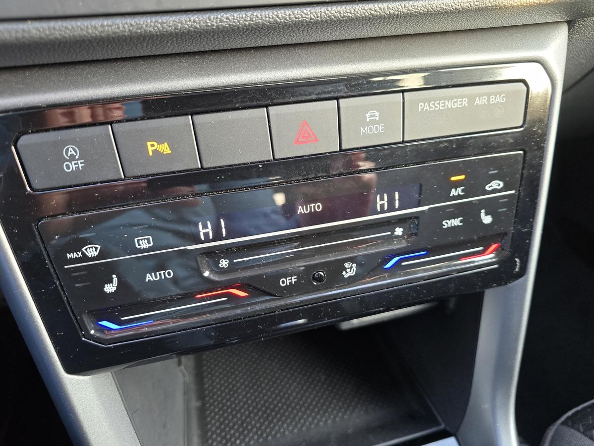 Volkswagen T-Cross 1.0 TSI Active  #Navi #Klima #AHK #ALU #SHZ 